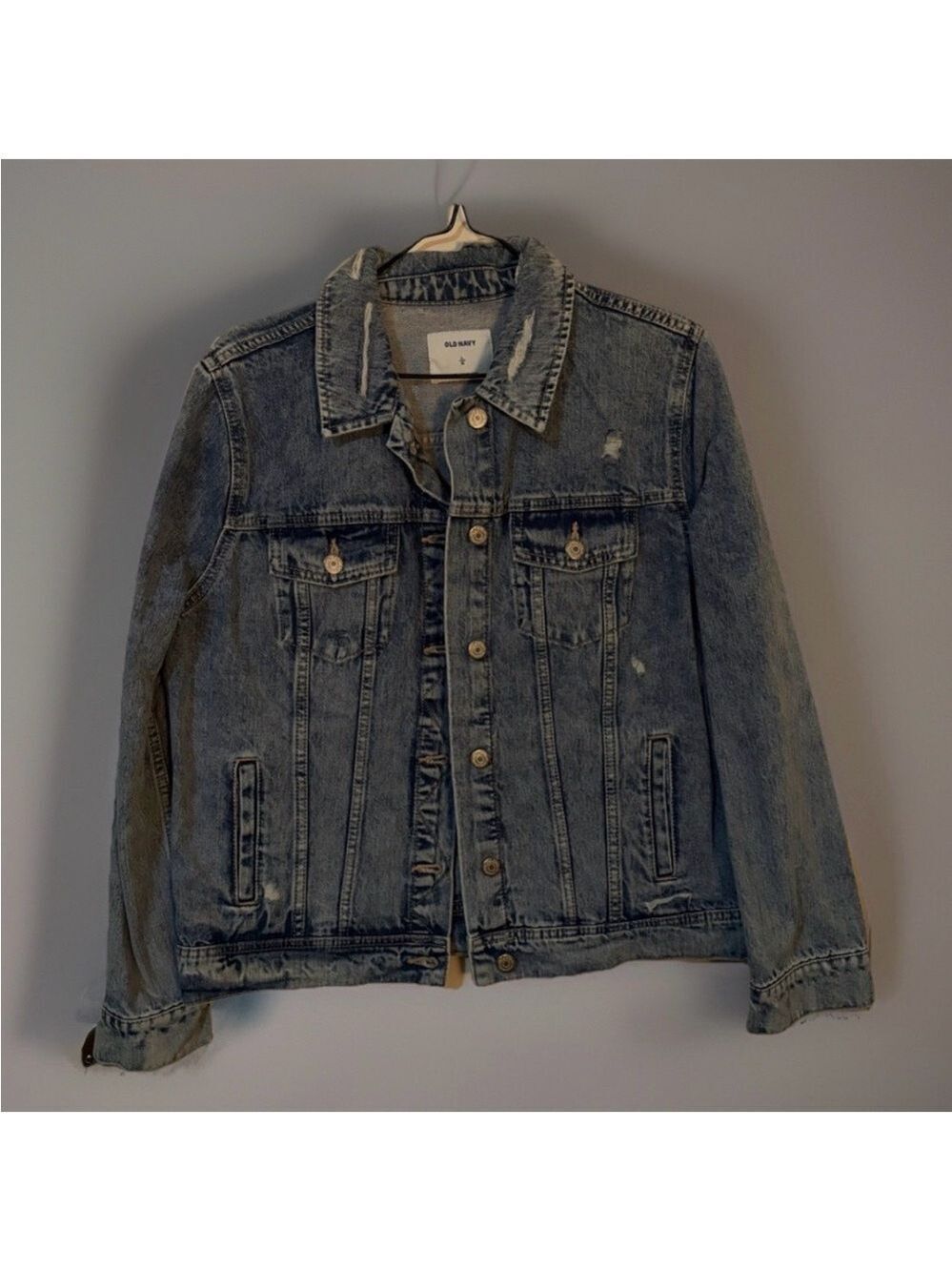 Old Navy Distressed Jean Jacket – Size L ✨ NWT